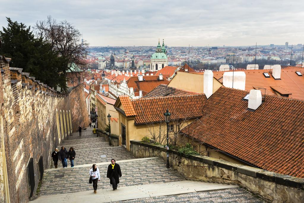 Apartments U Krale Brabantskeho Prague Exterior photo